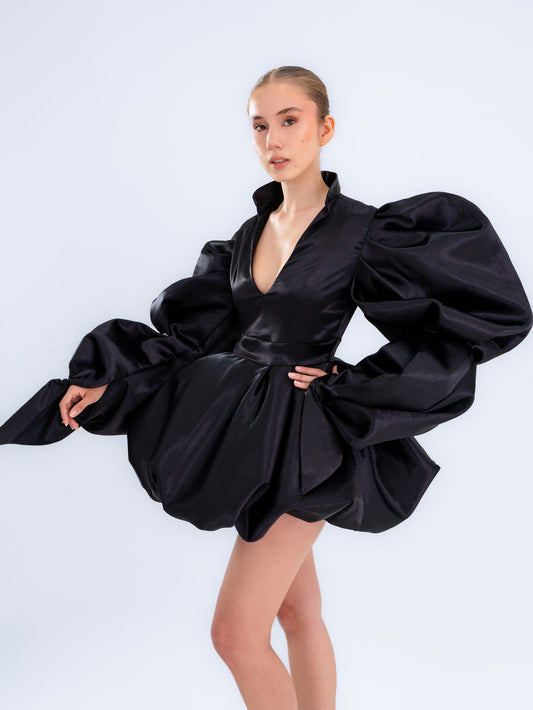 Minivestido Negro de Alta Costura con Burbuja