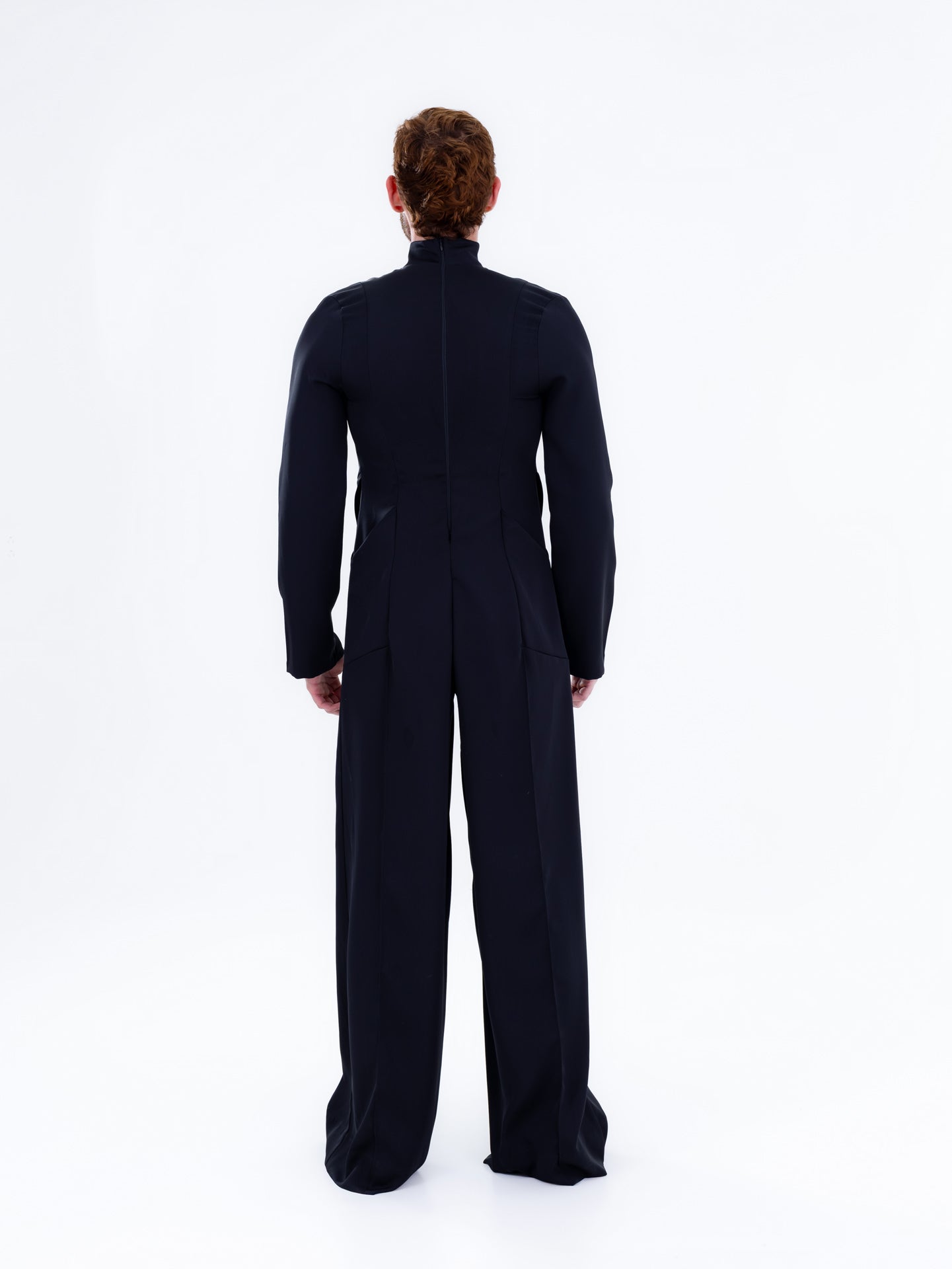Mono futurista de medianoche para hombre
