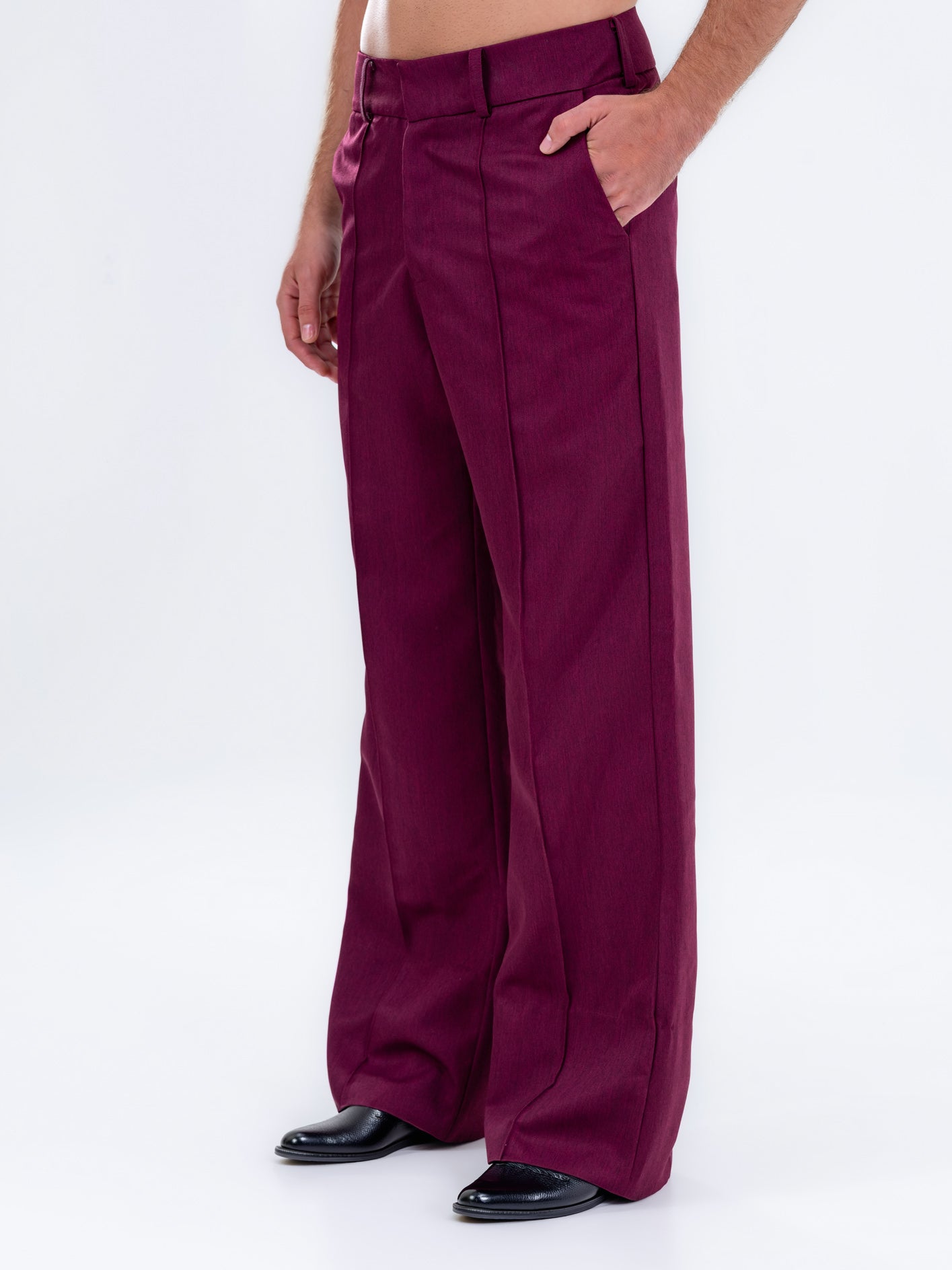 Pantalones burdeos clásicos