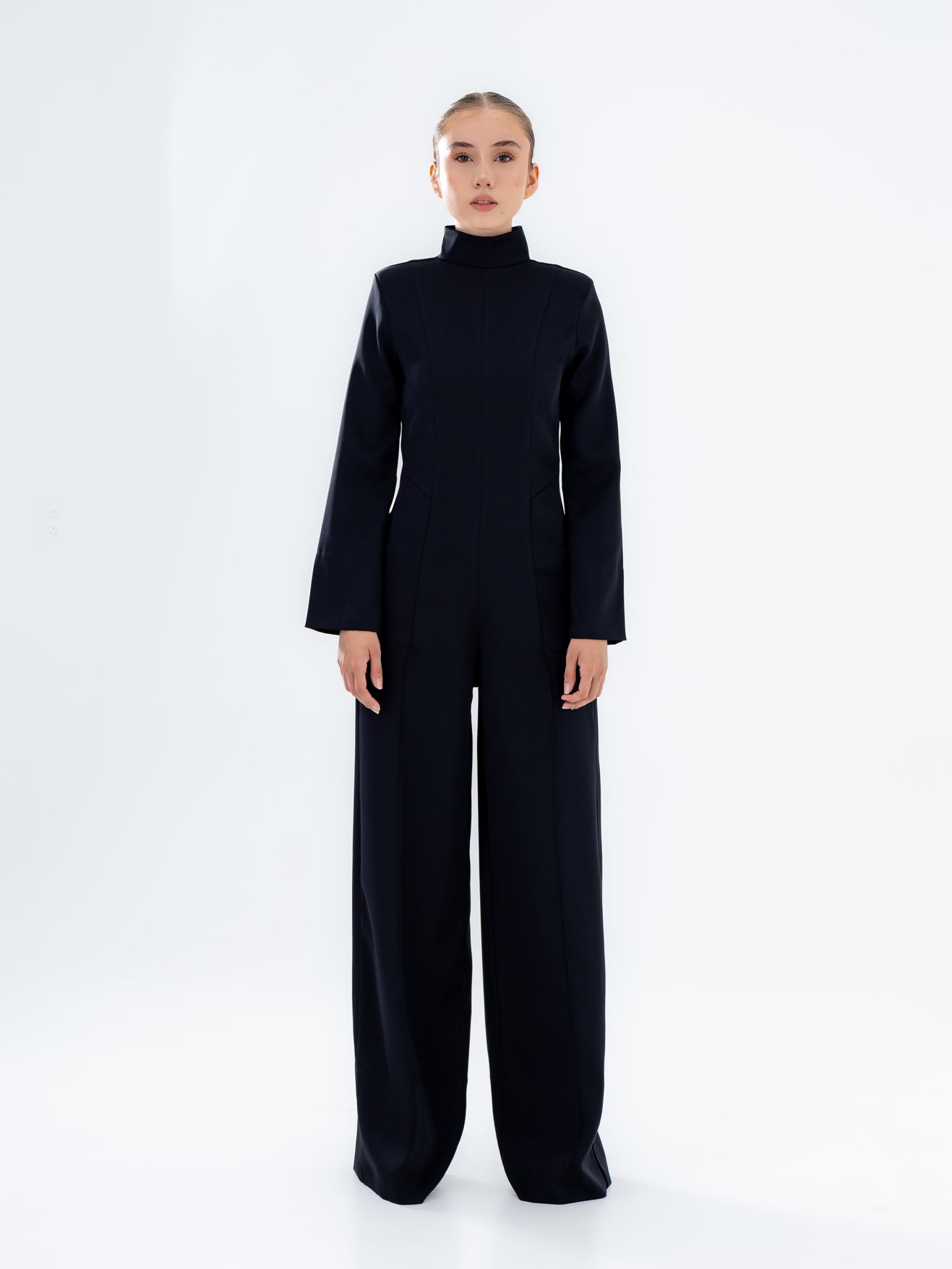 Mono futurista de medianoche para mujer