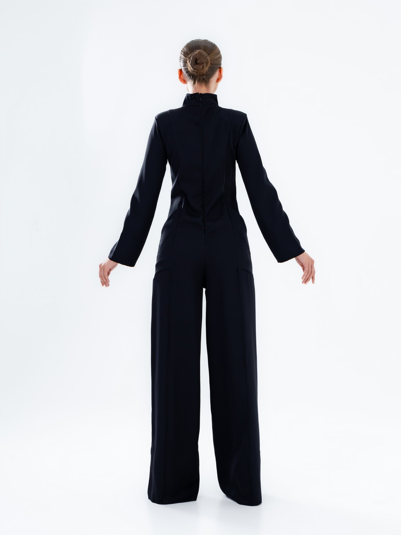Mono futurista de medianoche para mujer