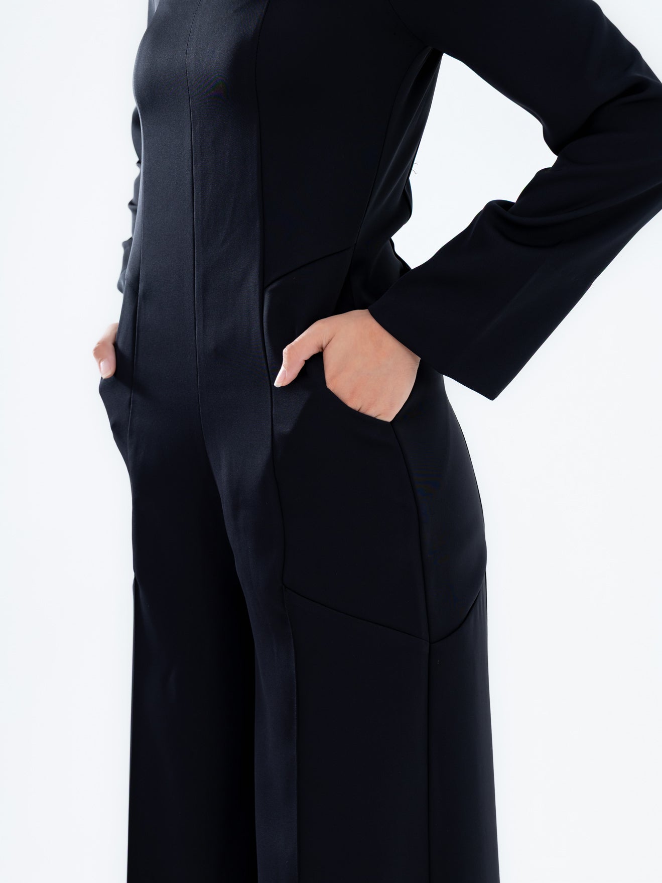Mono futurista de medianoche para mujer