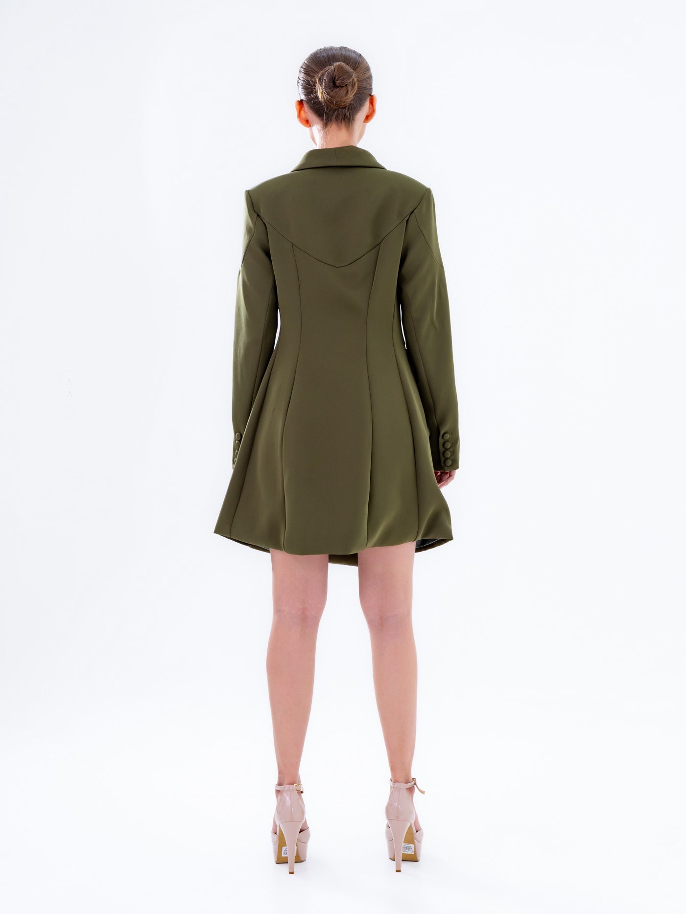 Vestido tipo blazer corto verde oliva