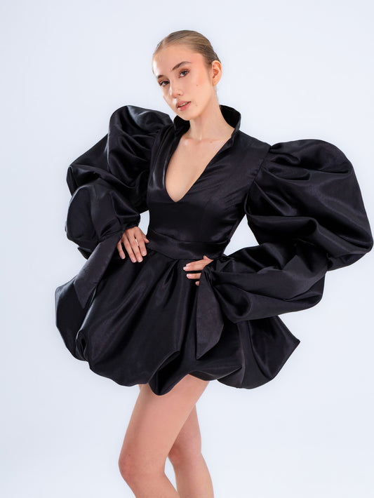 Minivestido Negro de Alta Costura con Burbuja