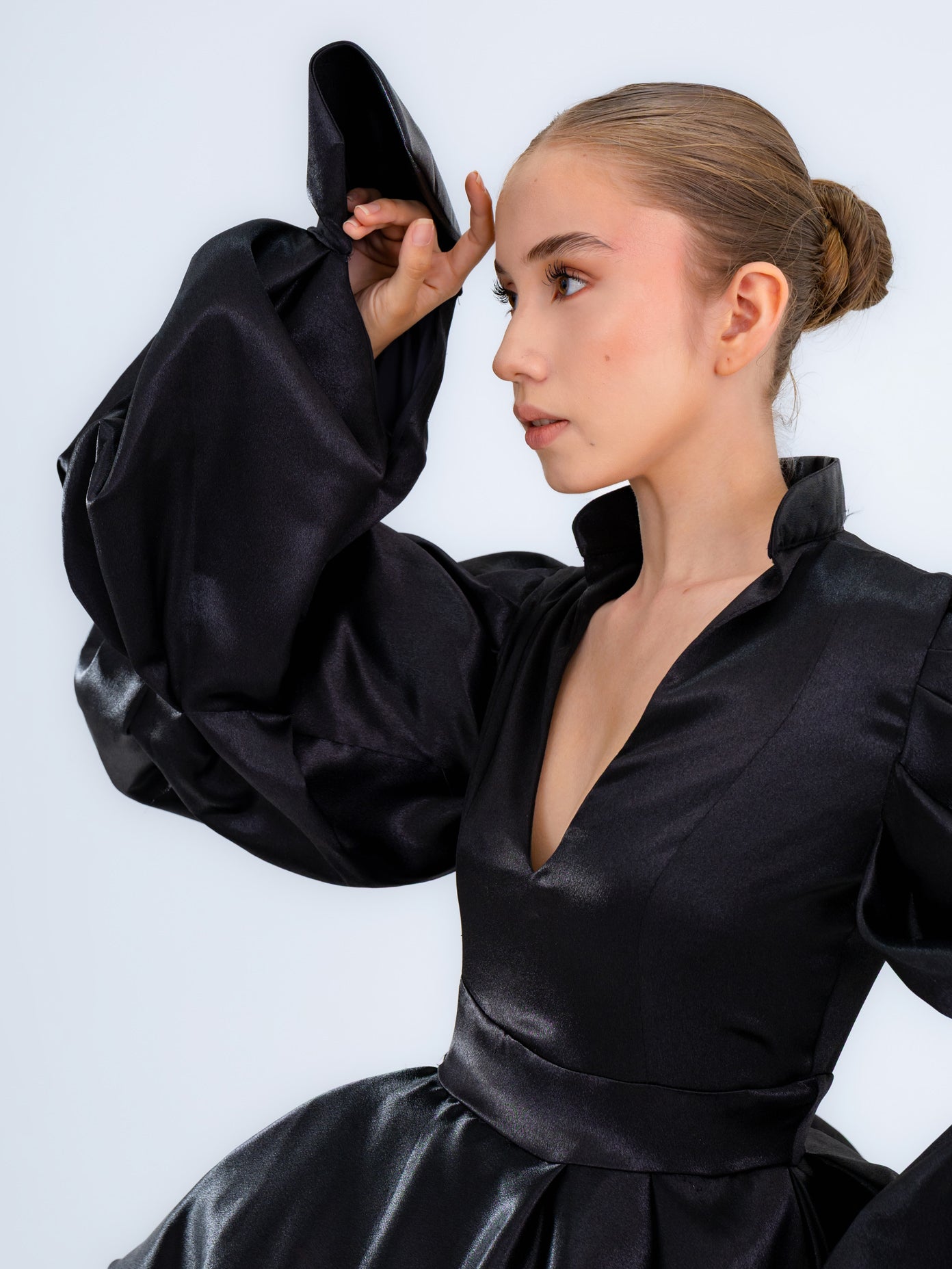 Minivestido Negro de Alta Costura con Burbuja