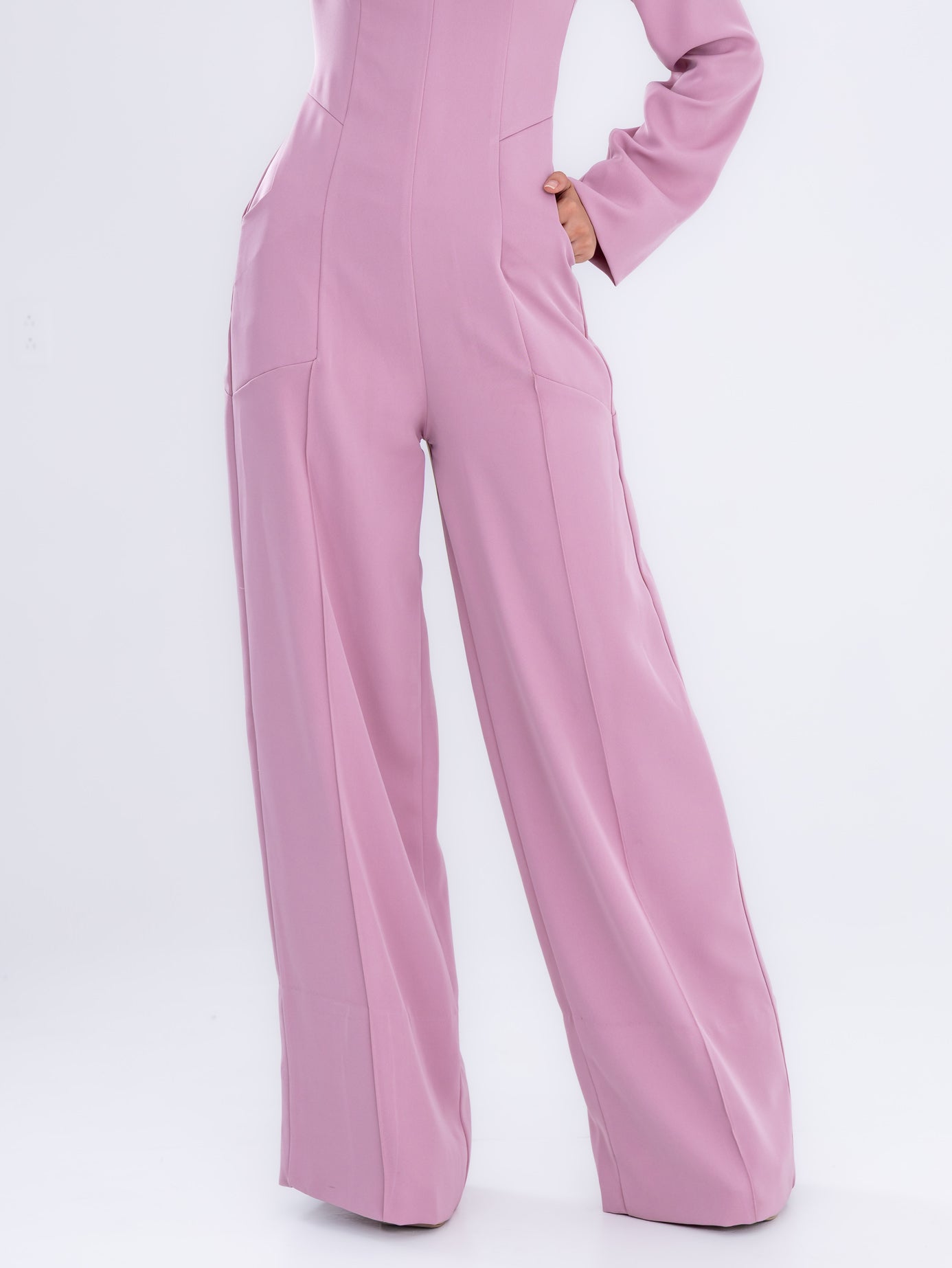 Mono rosa malva futurista para mujer